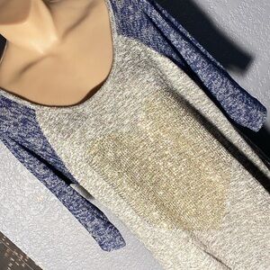 LANE BRYANT - blouse: knit asymmetric grey & blue s/s w stud silver 🩶- 14/16